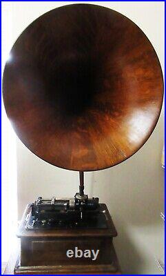 Edison Four Minute Cylinder Triumph Phonograph with Original Signet Oak Horn