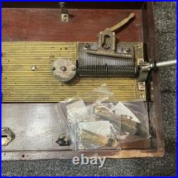 Empress 9-1/4 Disc Music Box