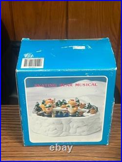 Enesco Christmas Around the World Music Box Magnetic Ice Skating Bear Works