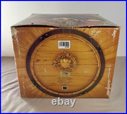 Enesco Grape Expectations Mice Winery Plays Finiculi Funicula Music Box, Video