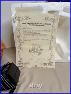 Enesco Grape Expectations Mice Winery Plays Finiculi Funicula Music Box, Video
