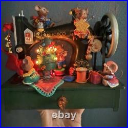 Enesco Homespun Holiday Mice Sewing Machine Music Box Plug Adapter 1993 Works