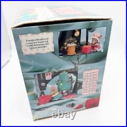 Enesco Homespun Holiday Mice Sewing Machine Music Box Plug Adapter 1993 Works