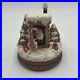 Enesco-North-Pole-Village-Music-Box-876879-Santa-Simon-in-the-Outhouse-Zimnicki-01-hy