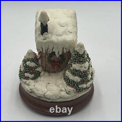 Enesco North Pole Village Music Box 876879 Santa Simon in the Outhouse Zimnicki