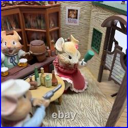 Enesco Small World of Music Mice Music Box Dry Gulch Saloon Camptown Races READ