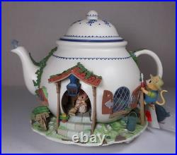 Enesco Teapot Bungalow Illuminated Lighted Action Musical Animated Mice Vintage