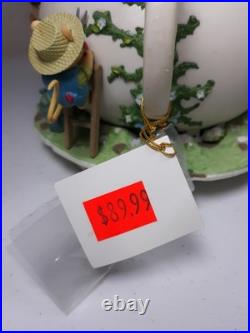 Enesco Teapot Bungalow Illuminated Lighted Action Musical Animated Mice Vintage