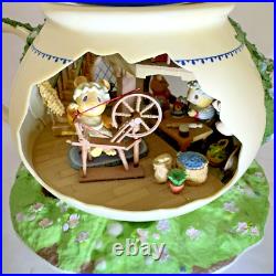 Enesco Teapot Bungalow Lighted Moving Music Box Oh What a Beautiful Morning