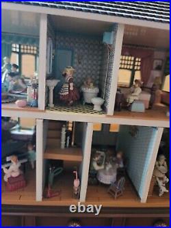 Enesco Victorian Vignette Animated Multi Action Musical Doll House withBox