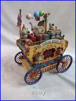 Enesco Workin' for Peanuts Lighted Action Musical Circus Wagon Talk to Animals Enesco Workin' for Peanuts Lighted Action Musical Circus Wagon Talk to Animals