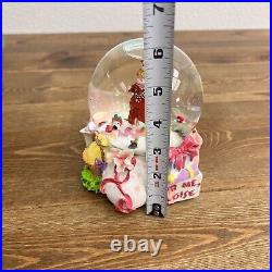 FAO Schwartz Eloise Opening Presents Snowglobe Vintage