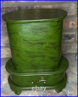 French Provisional Jewelry Box and Music Box Green and Gold