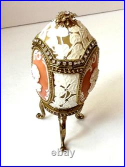 GREAT GIFT! Cameo Jeweled Real Ostrich Egg Pedestal Hinged MUSIC BOX VTG