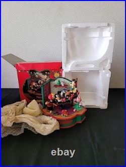 Garfield's Sing-a-long Collectible Musical Moving Christmas Figure Paws 1996