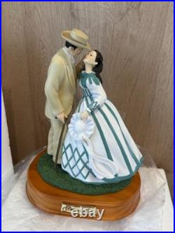 Gone With the Wind Scarlett Rhett Honeymoon Kiss San Francisco Music Box MINT