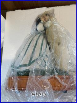 Gone With the Wind Scarlett Rhett Honeymoon Kiss San Francisco Music Box MINT