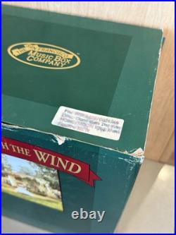 Gone With the Wind Scarlett Rhett Honeymoon Kiss San Francisco Music Box MINT