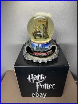 Harry Potter San Francisco Music Box Hogwarts Express Water Globe YELLOW WATER