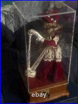 K375 Sylvaine Music Box Porcelain Treasures Doll (kelvin)