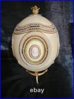 Kingspoint Designs Authentic Ostrich Egg Music Box The Princess #239/3500