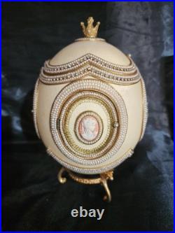 Kingspoint Designs Authentic Ostrich Egg Music Box The Princess #239/3500