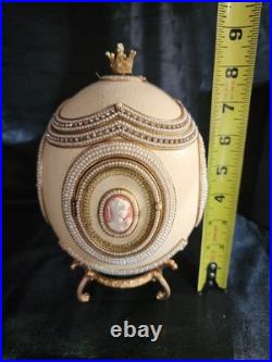 Kingspoint Designs Authentic Ostrich Egg Music Box The Princess #239/3500