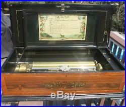 Late 19th Century Swiss Antique Music Box Marque De Fabrique 12 AIRS