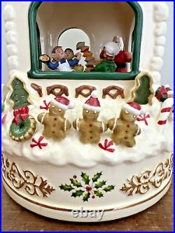 Lenox Holiday Santa's Bake Shop Music Box Christmas Centerpiece Works Great