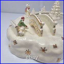 Lenox Mistletoe Park SKATING Ice POND Village Xmas Treasures 2008 FLAWS READ