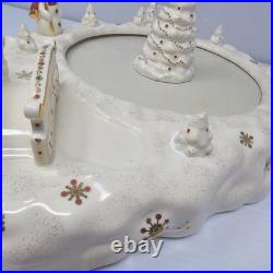 Lenox Mistletoe Park SKATING Ice POND Village Xmas Treasures 2008 FLAWS READ