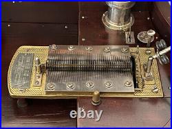 Lion's Head Style 240 Regina Reginaphone 15.5 Disk Music Box & Phonograph