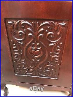 Mahogany Or Dark Cherry Music Box Cabinet For Your Regina Up To A 15.5