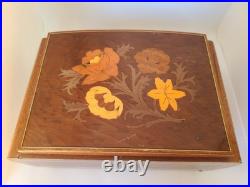 Marquetry Vintage ReugeSwiss Music Jewelry Box Plays Dr Zhivago Sorrento Italy