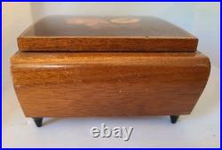 Marquetry Vintage ReugeSwiss Music Jewelry Box Plays Dr Zhivago Sorrento Italy