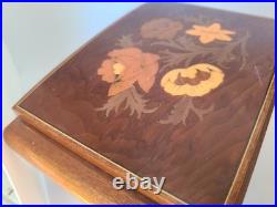 Marquetry Vintage ReugeSwiss Music Jewelry Box Plays Dr Zhivago Sorrento Italy