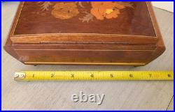 Marquetry Vintage ReugeSwiss Music Jewelry Box Plays Dr Zhivago Sorrento Italy
