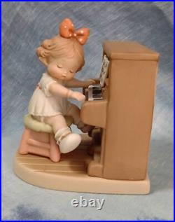 Marvel Lucy Atwell Memory Of Yesterday Enesco Piano Girl Little Song Pottery Dol