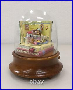 Mouse House Village NURSERY MUSICAL 1990 Enesco Small World of Music