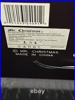 Mr. Christmas Animated Music Symphonium Box with Chariots of Fire Disc