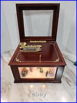 Mr. Christmas Crosley 19th Century Ballroom Dancers Music Box 18 Discs Works