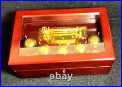 Mr Christmas Gold Label Concertina Wooden Music Box 50 Songs Melodies with Key