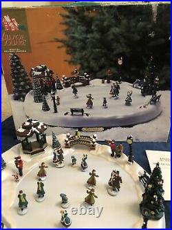 Mr. Christmas Holiday Skaters 1890 Victorian Ice Skating Scene 50 SONGS Tested