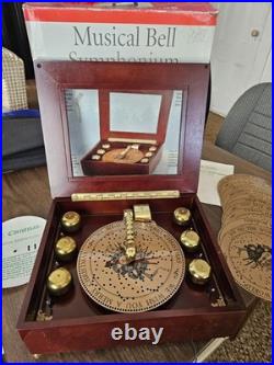 Mr. Christmas Holiday Symphonium with 11 Interchangeable Disks Works Pristine