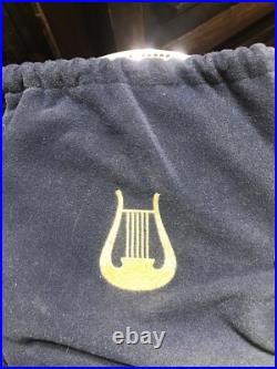 Mr Christmas village square Holiday Music Box With 16 Discs Vintage