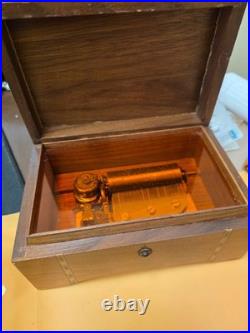 Music Box Reuge Swiss Movement 50Key Plays Smoke in your Eyes Long version vid