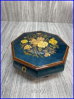 Music Jewelry Box Vintage Lacquered High Gloss Floral on Blue Come Back Sorrento