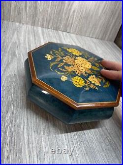 Music Jewelry Box Vintage Lacquered High Gloss Floral on Blue Come Back Sorrento