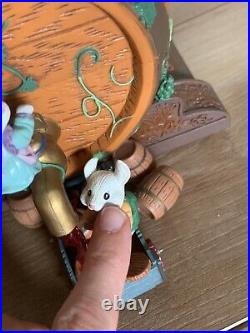 NIB Enesco Grape Expectations Mice Winery Plays Finiculi Funicula Music Box READ