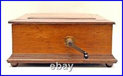 NICE REGINA 15 1/2 DISC MUSIC BOX WITH OAK CASE With 7 DISCS FROM ESTATE